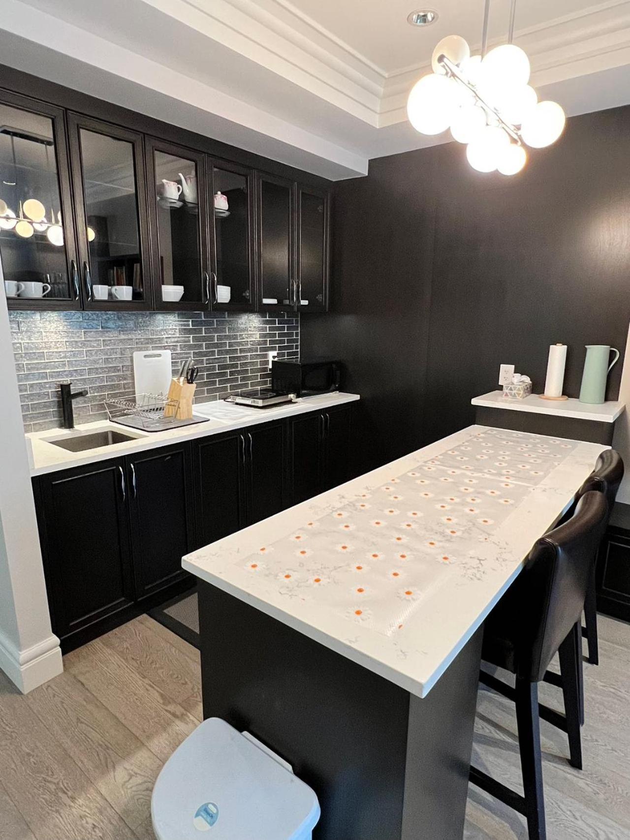 Private Rooms In Vancouver West Zewnętrze zdjęcie