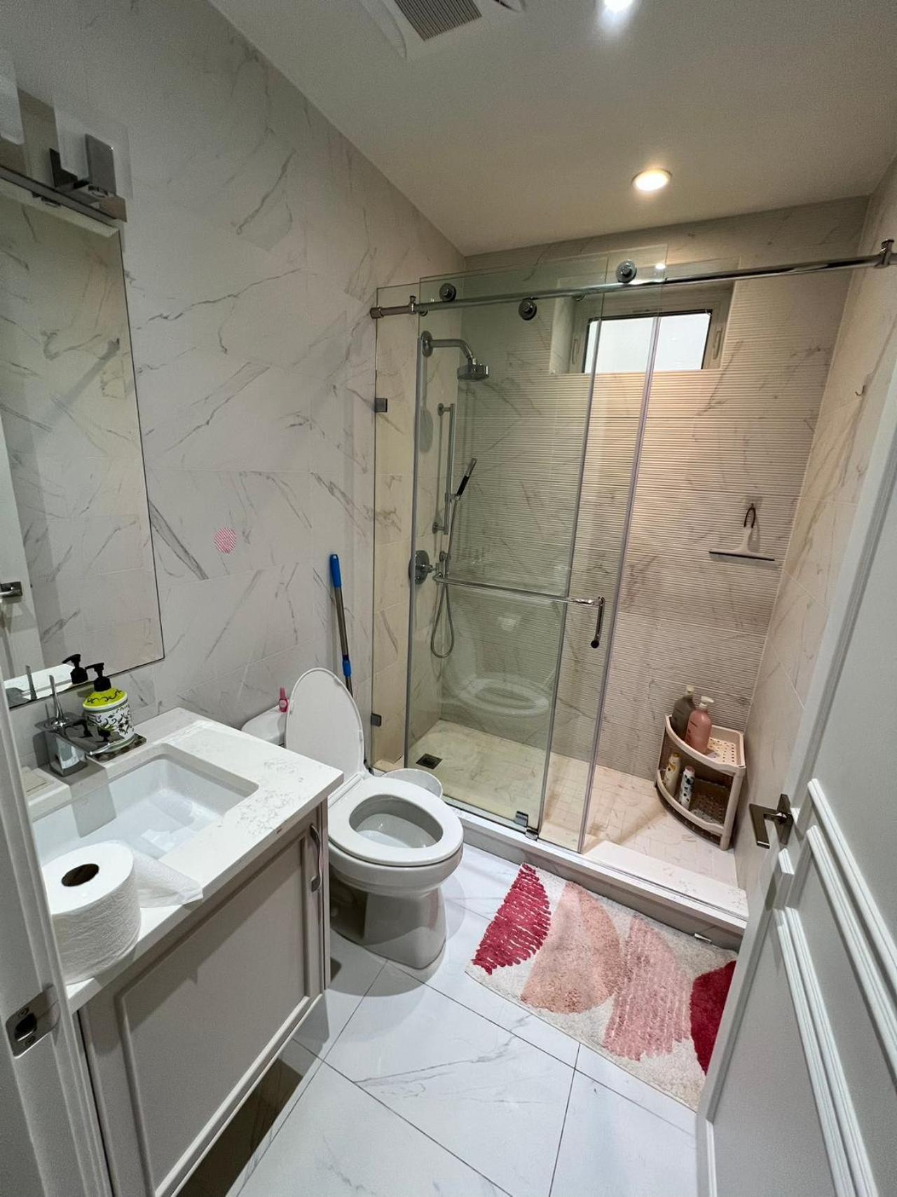 Private Rooms In Vancouver West Zewnętrze zdjęcie
